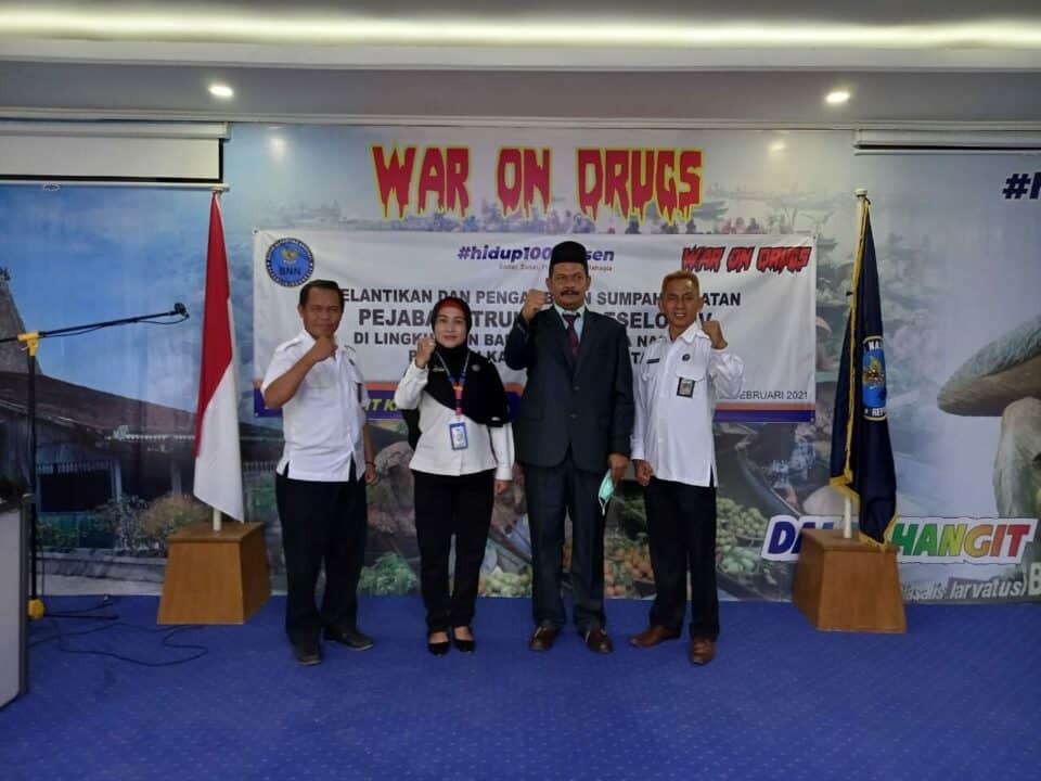 Pelantikan dan Pengambilan Sumpah Jabatan Pejabat Struktural Eselon IV Di Lingkungan Provinsi Kalimantan Selatan